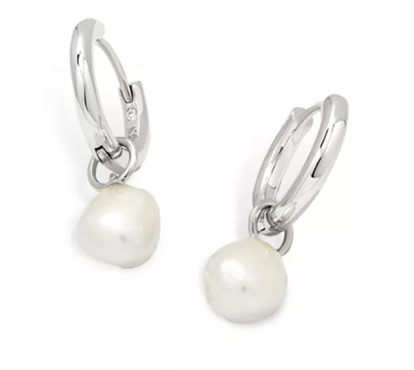 newbury-place-southbury-ct-willa-huggie-pearl-earrings